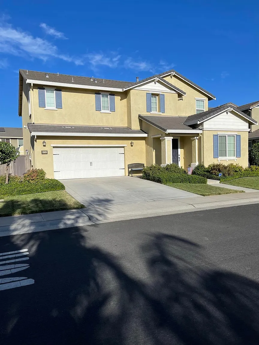 9761 Miketo Way photo 1
