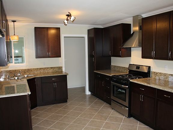 2nd image of 1459 Brentwood Dr