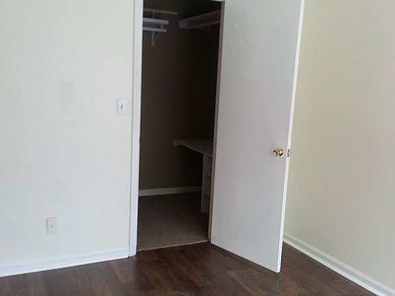 Master bedroom Walk-in close