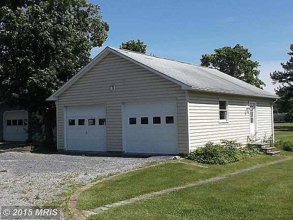 2nd image of 1582 Senseny Rd
