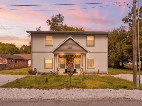 1003 Orchard St, Carthage, MO 64836