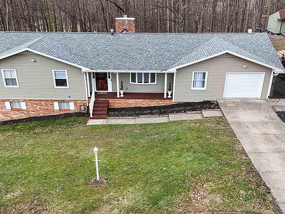 3rd image of 213 Forest Dr