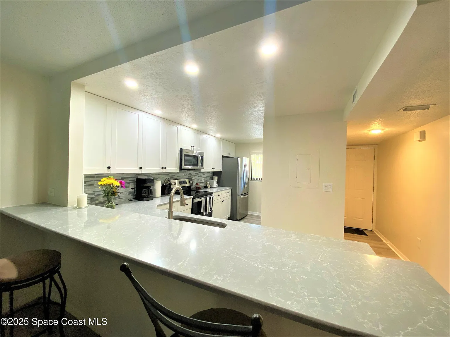 2 bed, 2.0 bath, 1240 sqft, $2,300 — Photo 4