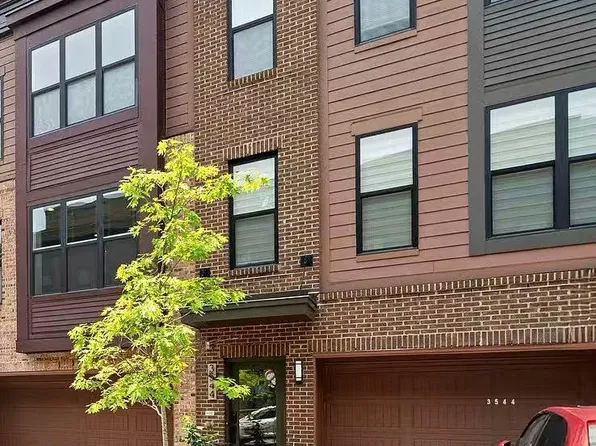 3544 Sutton Heights Cir, Fairfax, VA 22031