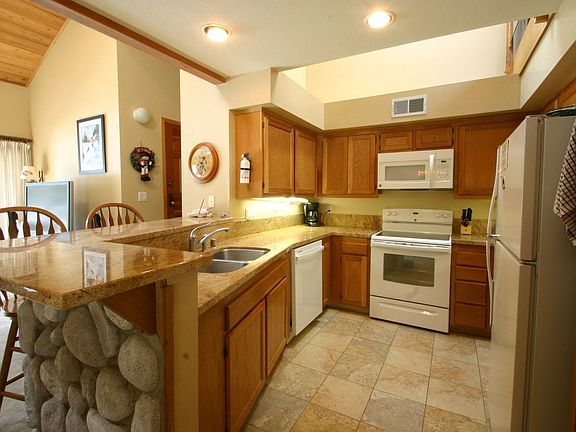 Brand new granite, floor and appliances