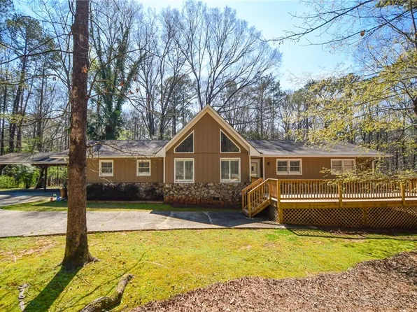 320 Sherwood Rd, Fayetteville, GA 30215