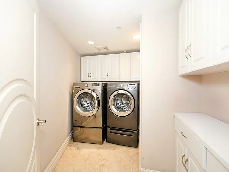 18047 Karen Dr — Photo 40