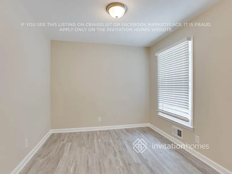 3459 Brookfield Ln — Photo 8