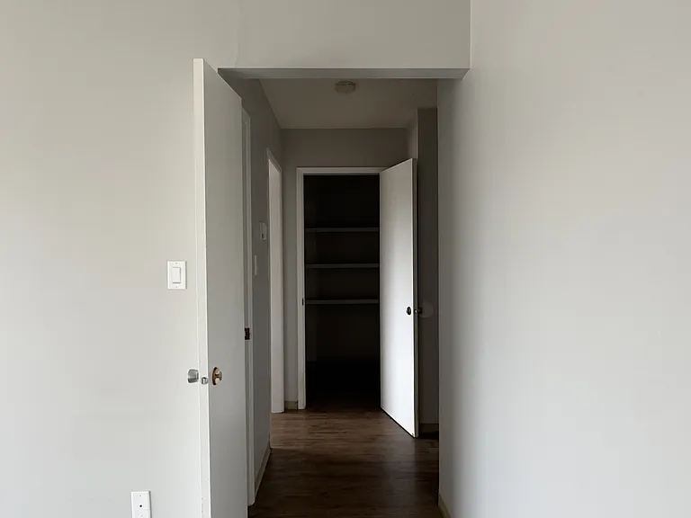 10815 116th St NW #303 — Photo 13