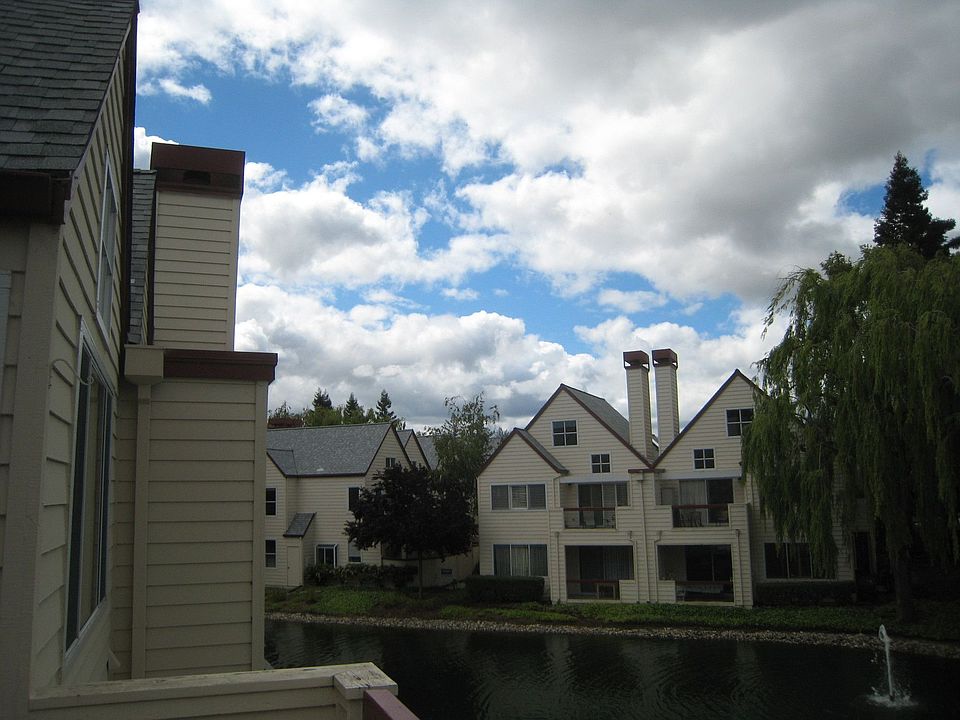 1st image of 302 Chelsea Way