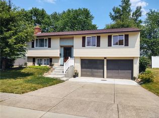 104 Heather Hill Dr, West Seneca, NY 14224