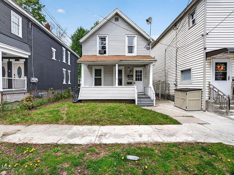 1st image of 1325 6th Avenue