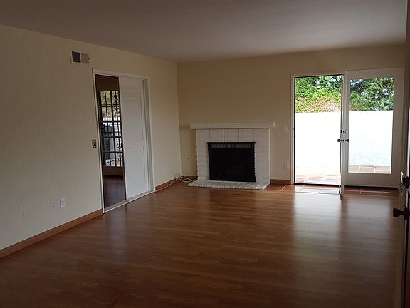 4th image of 1010 La Tierra Dr