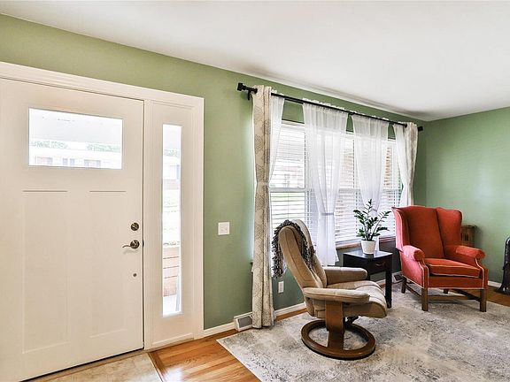 4th image of 10580 Copperfield Dr