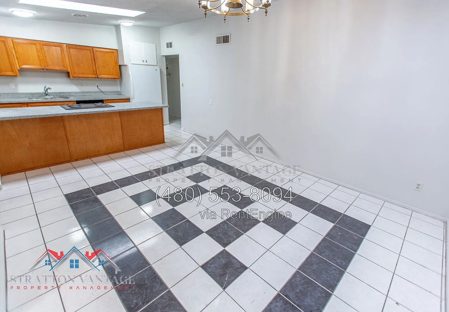 5 bed, 2.0 bath, 2038 sqft, $2,700 — Photo 2