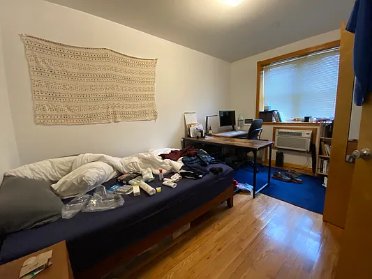 Rented by Capri Jet Realty Corp | media 9