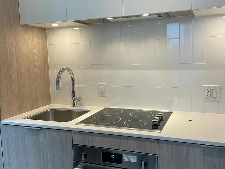 35 Tubman Ave #514 — Photo 8
