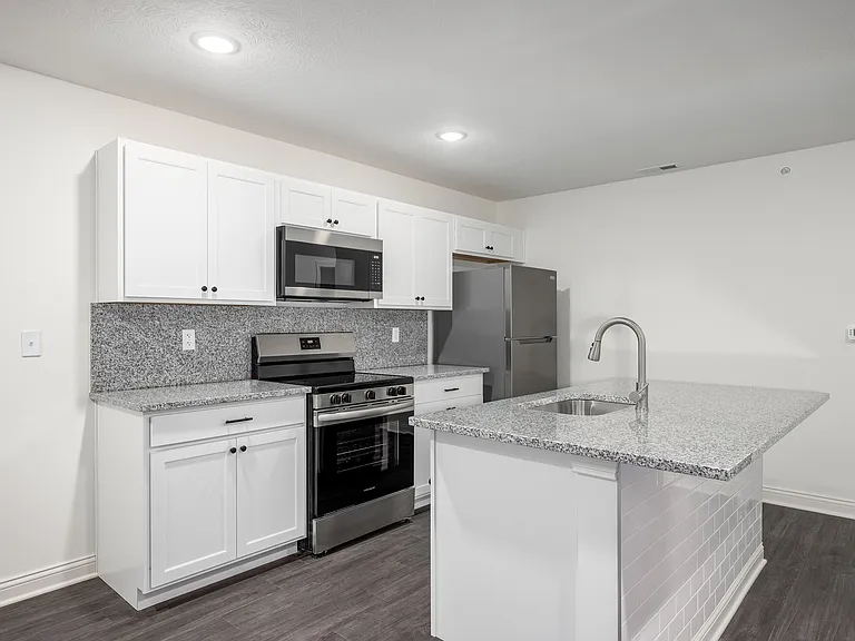 Compass Flats — Photo 13