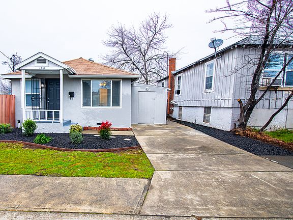 1008 Oakland Ave-20_02012025