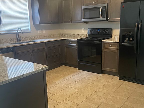 5th image of 1801 Chanute Ln