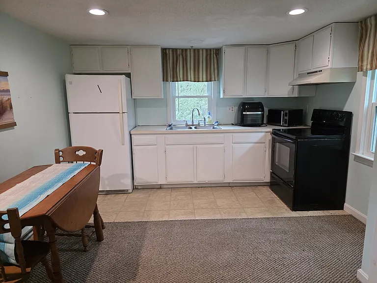 92 Maushop Ave #B — Photo 8