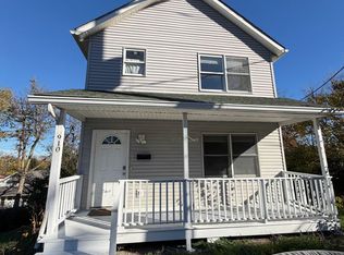 910 N Rogers St, Bloomington, IN 47404