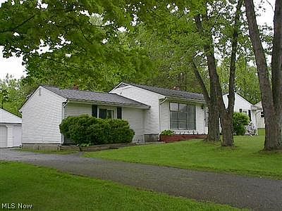 1st image of 13024 Dorothy Dr