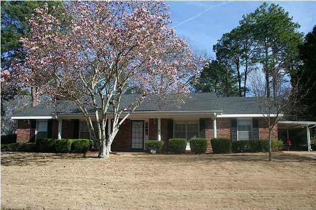 1st image of 315 Melanie Dr