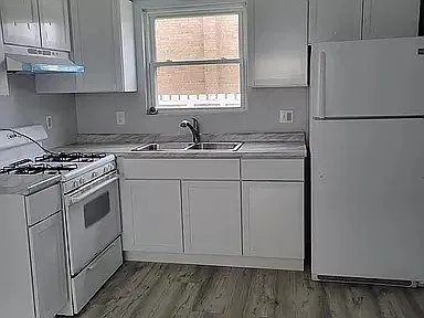 2 bed, 1.5 bath, 1175 sqft, $1,100 — Photo 1