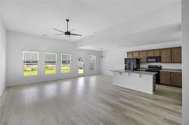 21425 Lake Pontchartrain Dr — Photo 5