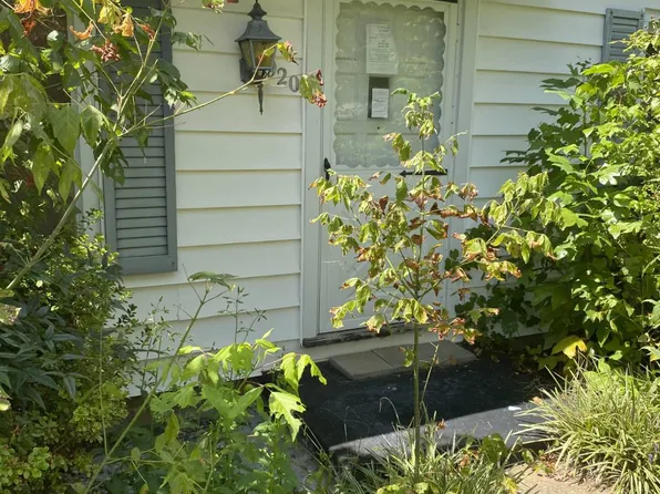 920 Banks Rd, Martinsville, VA 24112