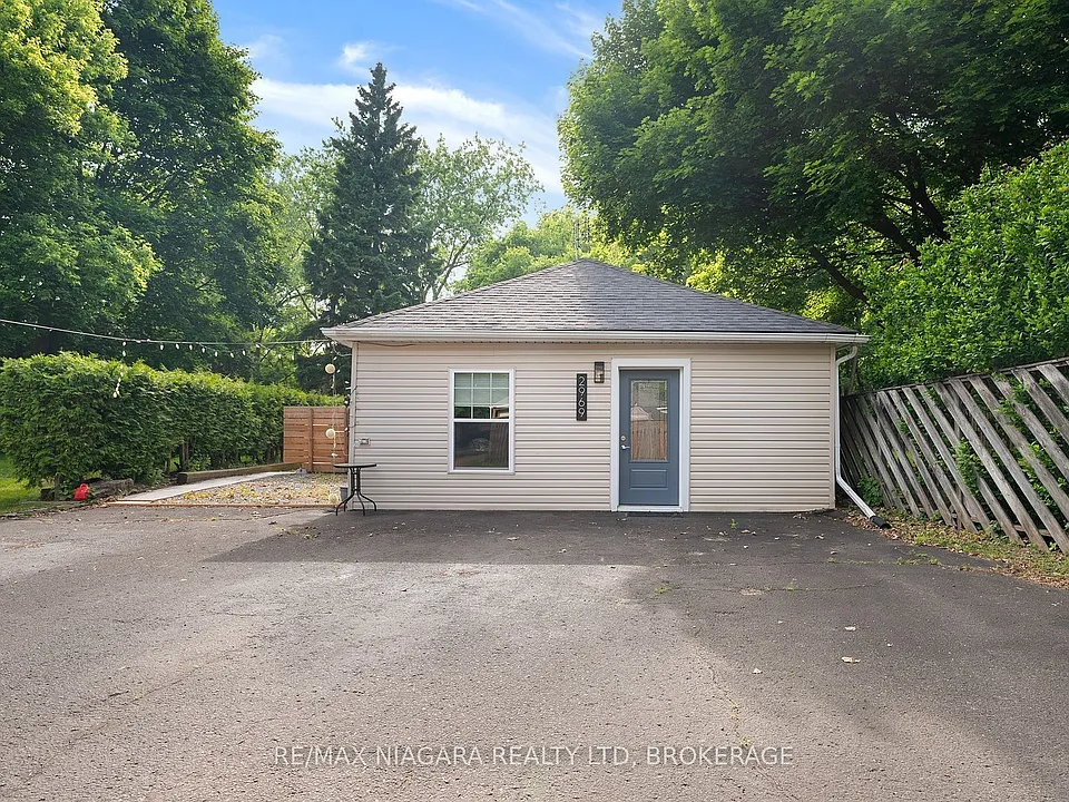 2971 Portage Rd