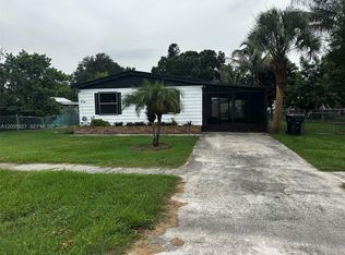 614 Bowden Rd, Clewiston, FL 33440