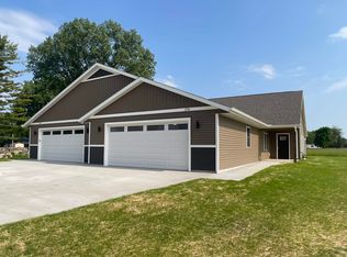 376 Canal St UNIT 1, Berlin, WI 54923