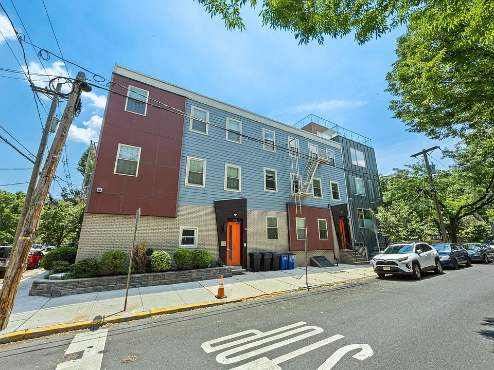 1st image of 102 Colgate St #101