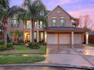 1102 Essex Ct, Seabrook, TX 77586