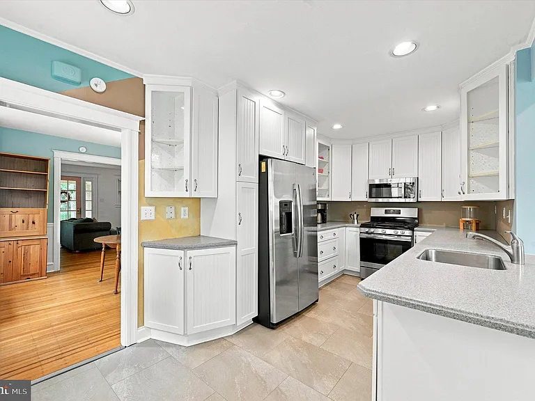 610 Woodcrest Ave — Photo 11