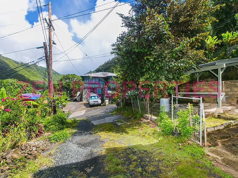 1555 Moani St — Photo 45