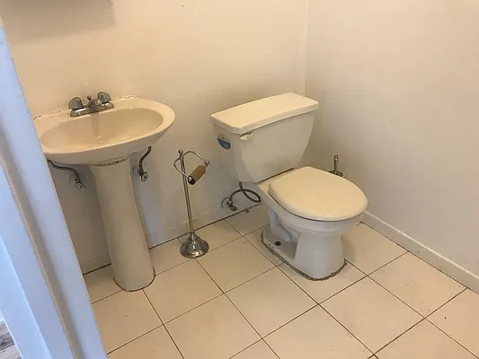 Rented by Esquire Management Corp | media 10