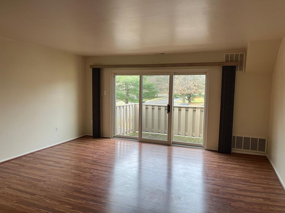 1st image of 2202 Jefferson Ct