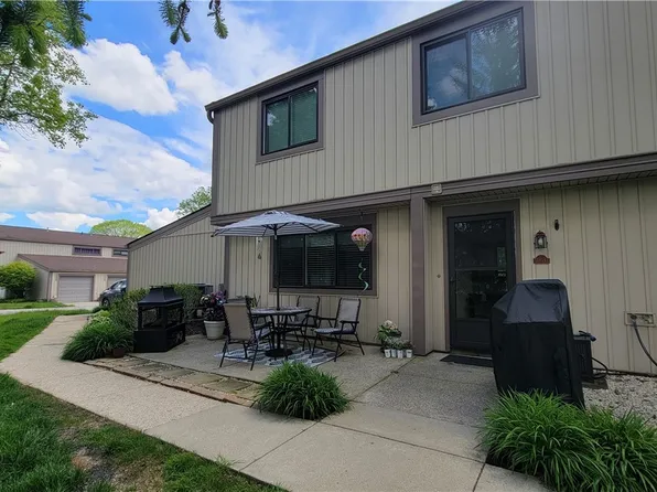 11654 Clubhouse Dr, North Royalton, OH 44133