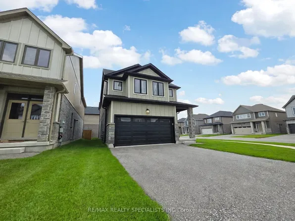 3074 Turner Cres, London, ON N6M 0B3