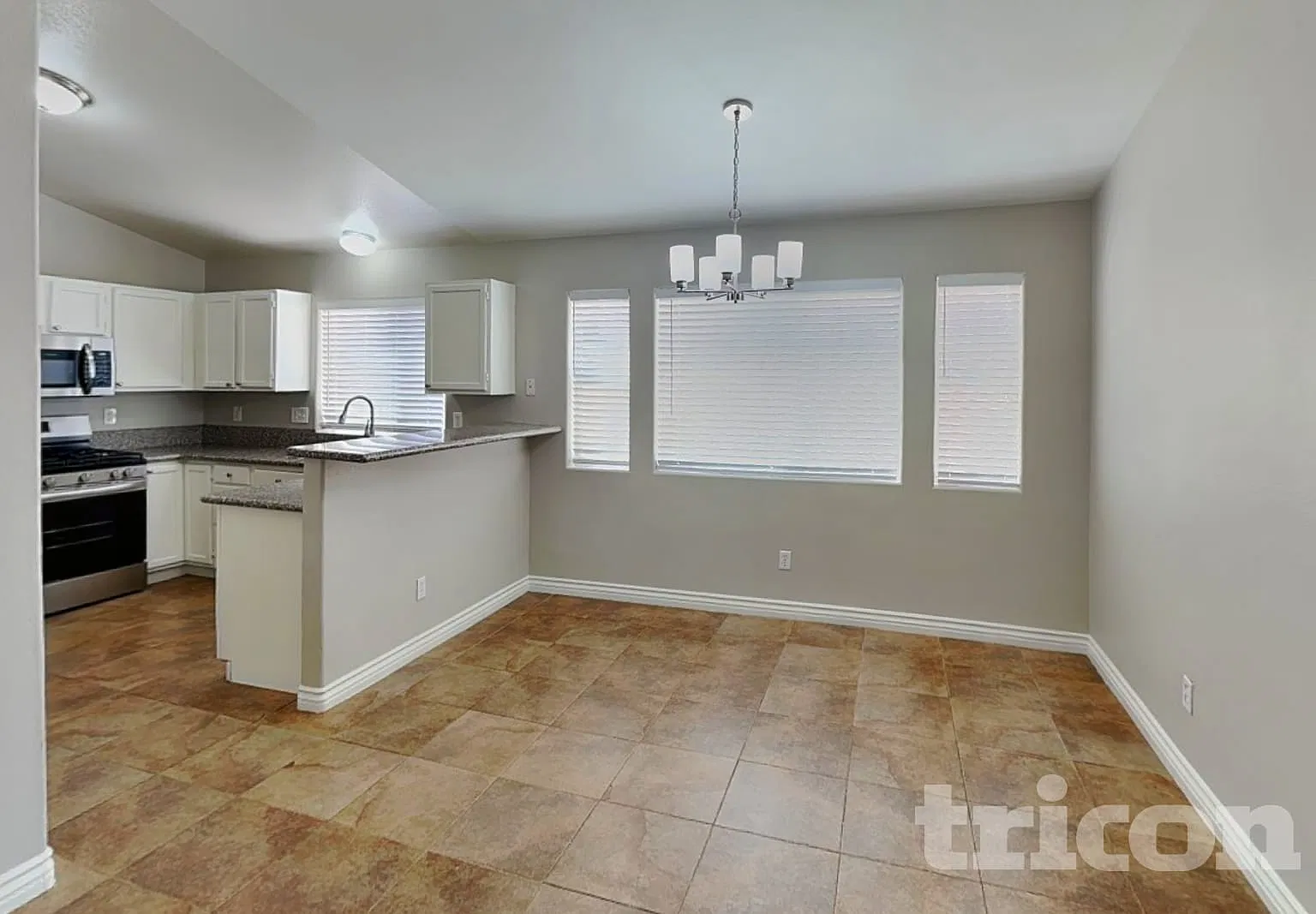 9344 Red Rose Avenue Las Vegas NV — Photo 4