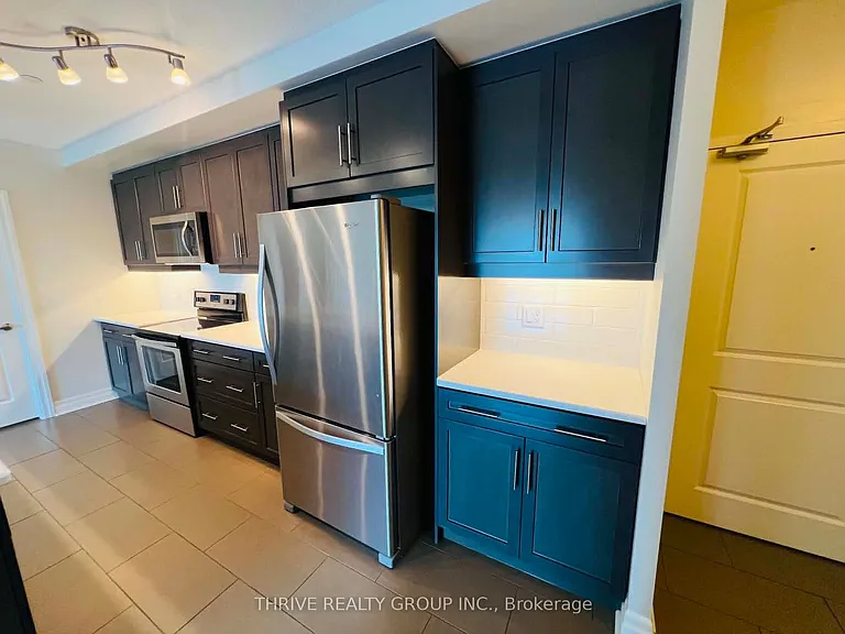 260 Villagewalk Blvd #707 — Photo 5