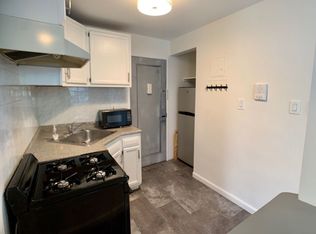 142 Franklin St #2F, Brooklyn, NY 11222