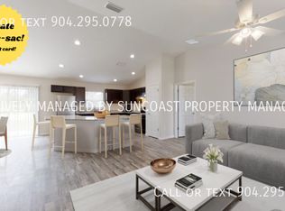 4 Ranshire Pl, Palm Coast, FL 32164