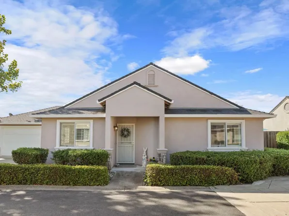 535 Village Dr, Galt, CA 95632