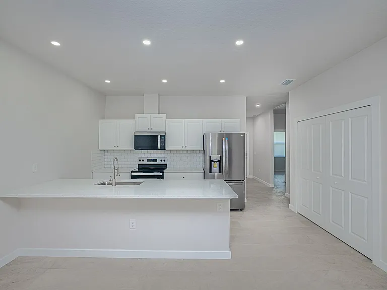 315 San Marco Ave — Photo 10