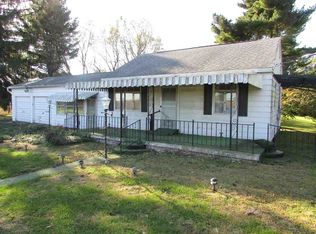 10156 Spring Creek Rd, Terre Haute, IN 47805