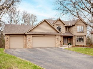 684 Stonewood Rd, Eagan, MN 55123